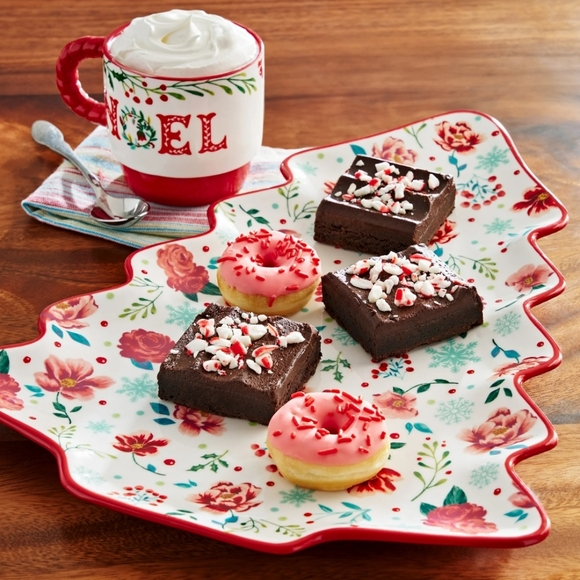 🎄 SALE New Pioneer Woman Merry Meadow Tree 16" Red Platter - Picture 1 of 6